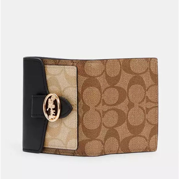 Coach New Small Wallet In Signature Canvas - Picture 7 of 10